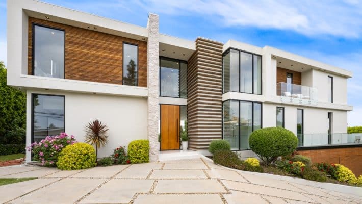 Sublimez votre maison avec un habillage de façade moderne et résistant