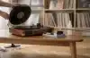 Nettoyer un vinyle sans l&rsquo;abîmer : disques, diamant et sol